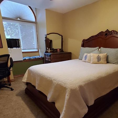 Clinton TownshipHampton Houseアパートメント エクステリア 写真